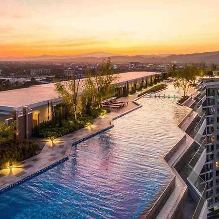 New & Cozy 2 Bedroom @ The Astra Sky River شيانغ ماي المظهر الخارجي الصورة
