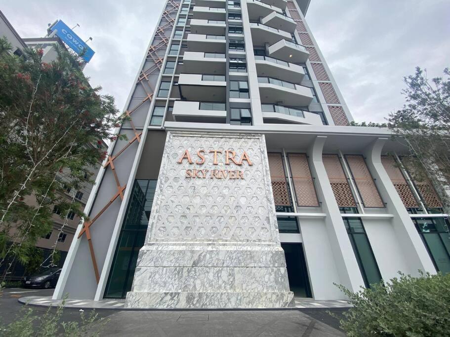 New & Cozy 2 Bedroom @ The Astra Sky River شيانغ ماي المظهر الخارجي الصورة
